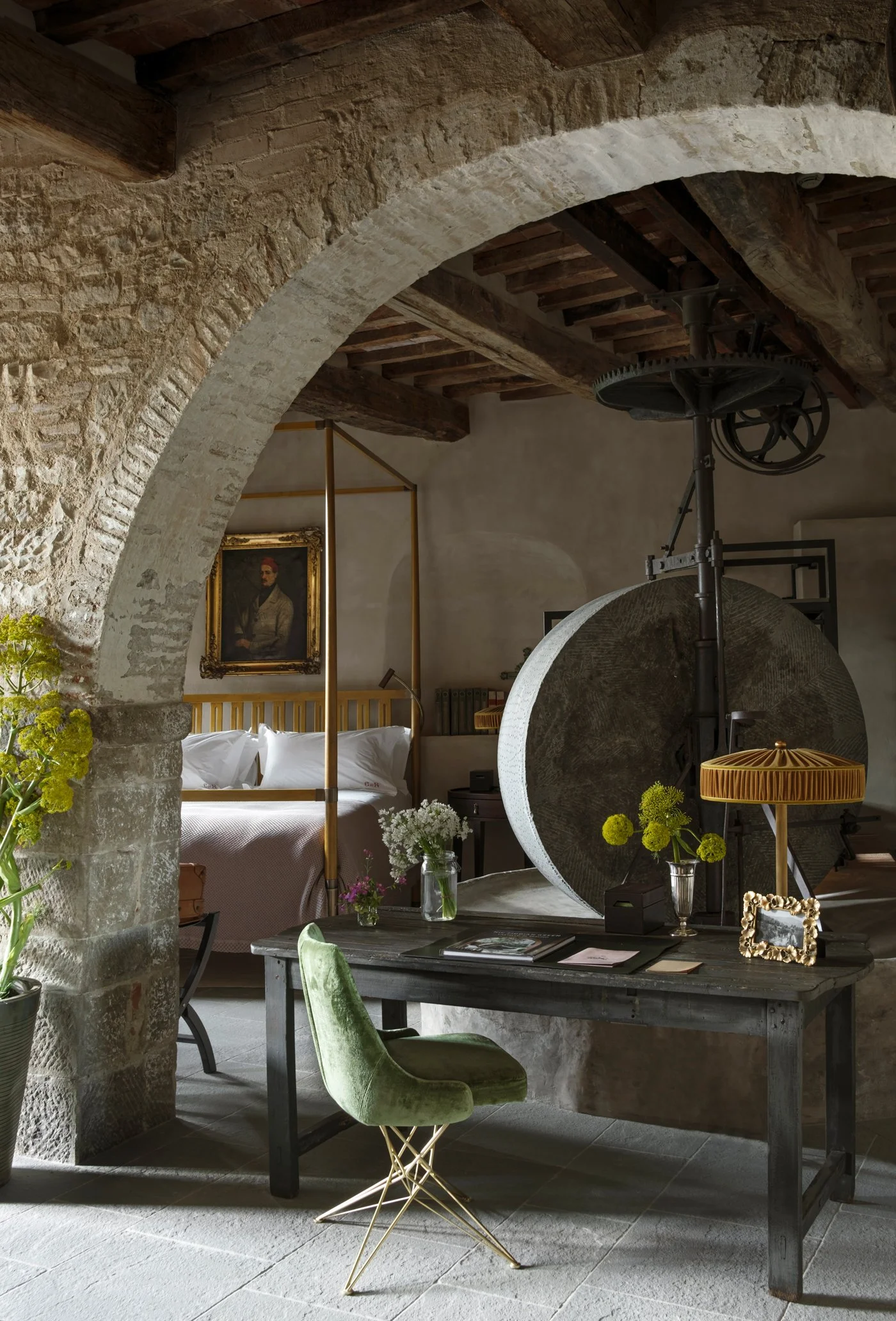 Castle Hotels | Italy Boutique Hotel | Umbria Hotel | Tuscany Hotel |  Agriturismo | Eco travel | eco hotel | landscape hotel | nature hotel | nature destination | room and wild | Reschio Umbria