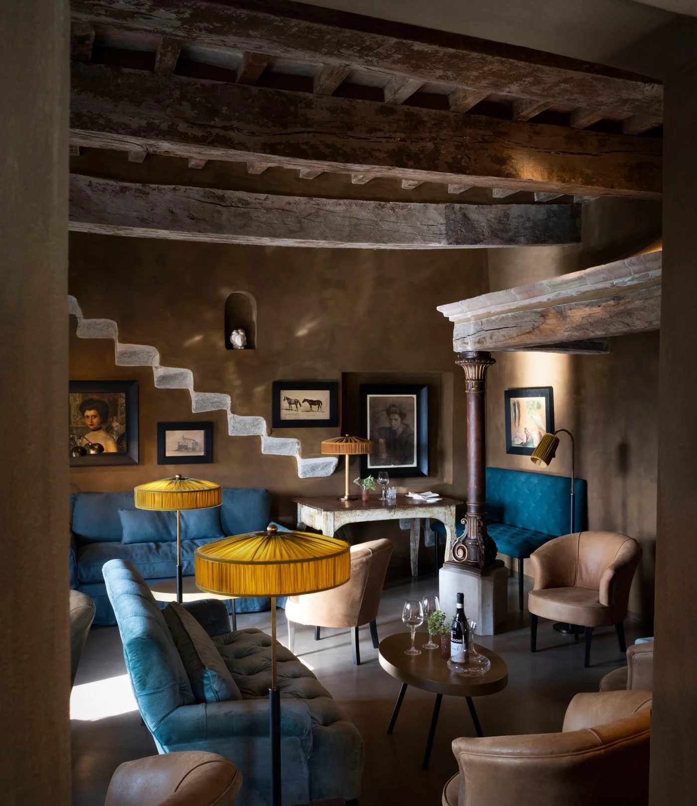Castle Hotels | Italy Boutique Hotel | Umbria Hotel | Tuscany Hotel |  Agriturismo | Eco travel | eco hotel | landscape hotel | nature hotel | nature destination | room and wild | Reschio Umbria
