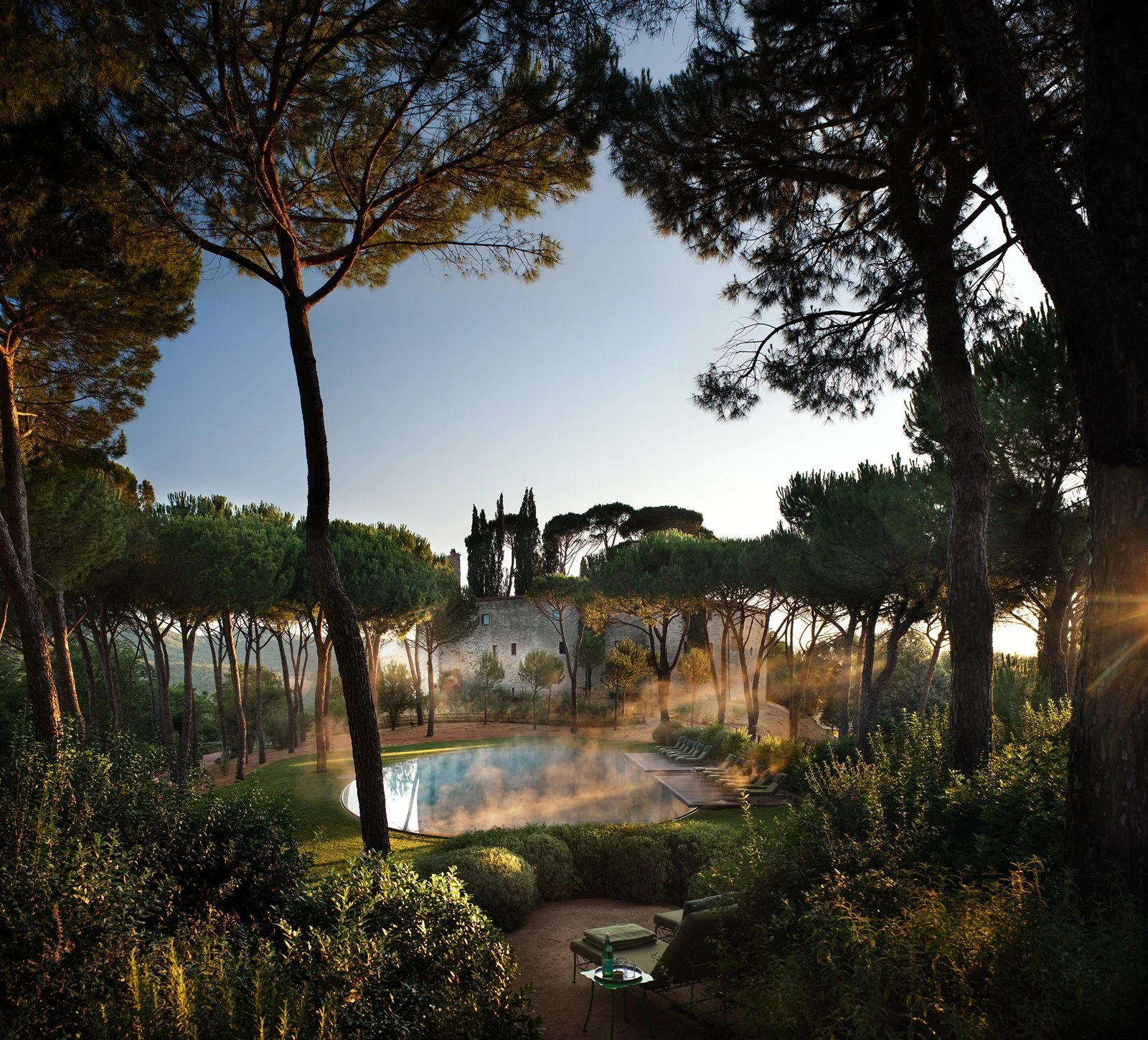 Castle Hotels | Italy Boutique Hotel | Umbria Hotel | Tuscany Hotel |  Agriturismo | Eco travel | eco hotel | landscape hotel | nature hotel | nature destination | room and wild | Reschio Umbria