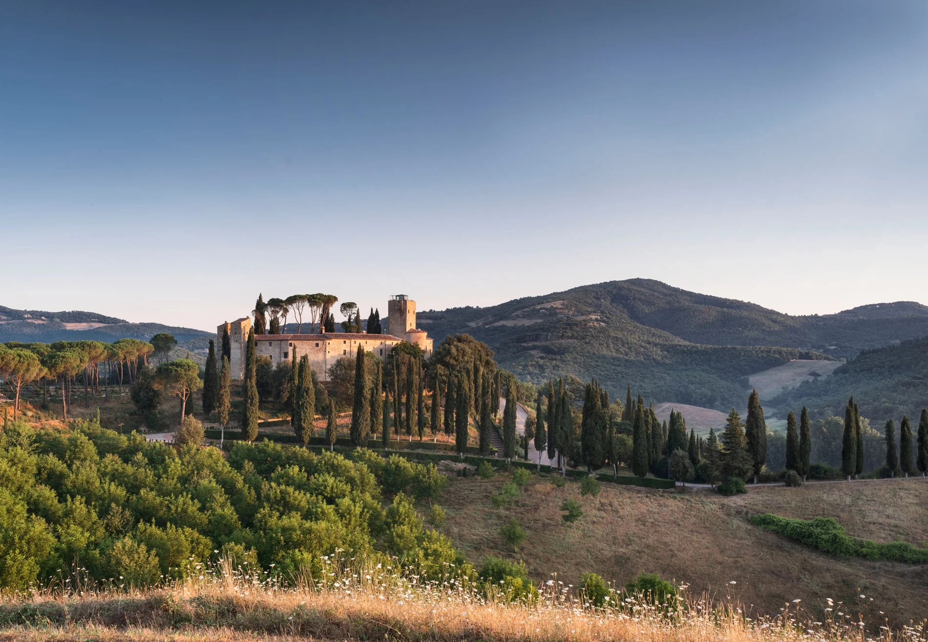 Castle Hotels | Italy Boutique Hotel | Umbria Hotel | Tuscany Hotel |  Agriturismo | Eco travel | eco hotel | landscape hotel | nature hotel | nature destination | room and wild | Reschio Umbria