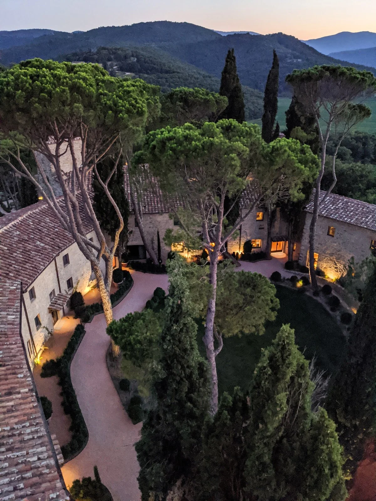 Castle Hotels | Italy Boutique Hotel | Umbria Hotel | Tuscany Hotel |  Agriturismo | Eco travel | eco hotel | landscape hotel | nature hotel | nature destination | room and wild | Reschio Umbria