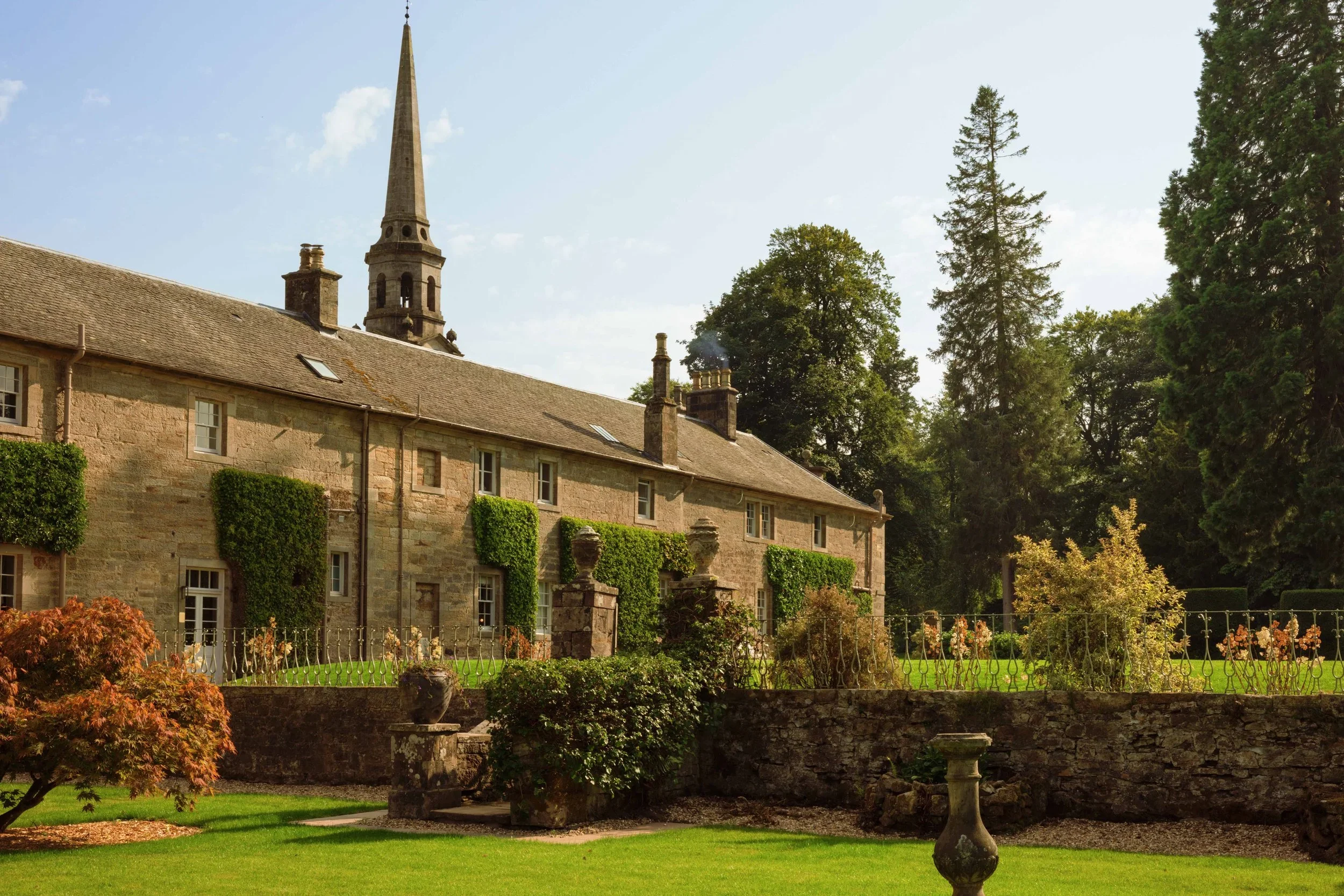 Fall Foliage | Midlothian hotel | Eco travel | eco hotel | Slow travel | landscape hotel | nature hotel | nature destination | room and wild | Scotland Hotels | Penicuik Estate