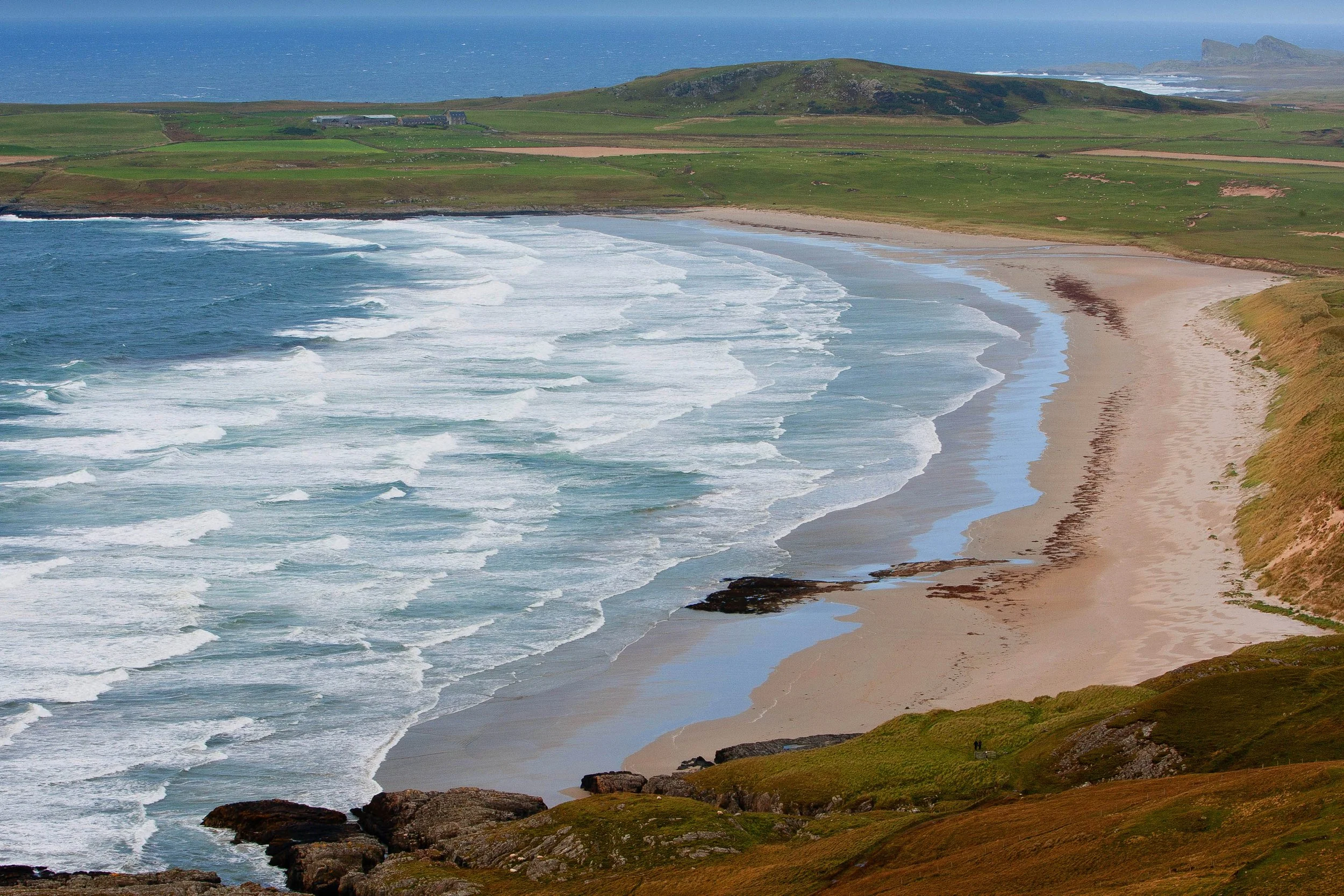 Sustainable Brand | Nature Destination | Experiential travel | Travel Guide | Gin Tasting | Foraging | Sustainable Business |  Islay Scotland | Travel Scotland | Botanist Gin | Bruichladdich Distillery | Room and Wild | Kate Hannett