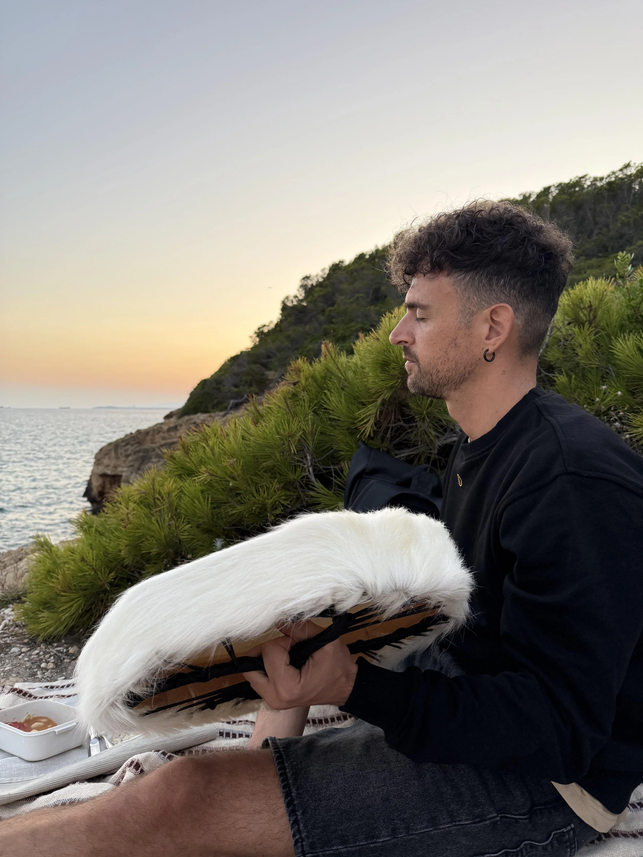 Fabio Florido | sound healing | vibroacoustic therapy | sound therapy | wellness | mindfullness | sound bath | Eco travel | eco hotel | Slow travel | landscape hotel | nature hotel | nature destination | room and wild naturals