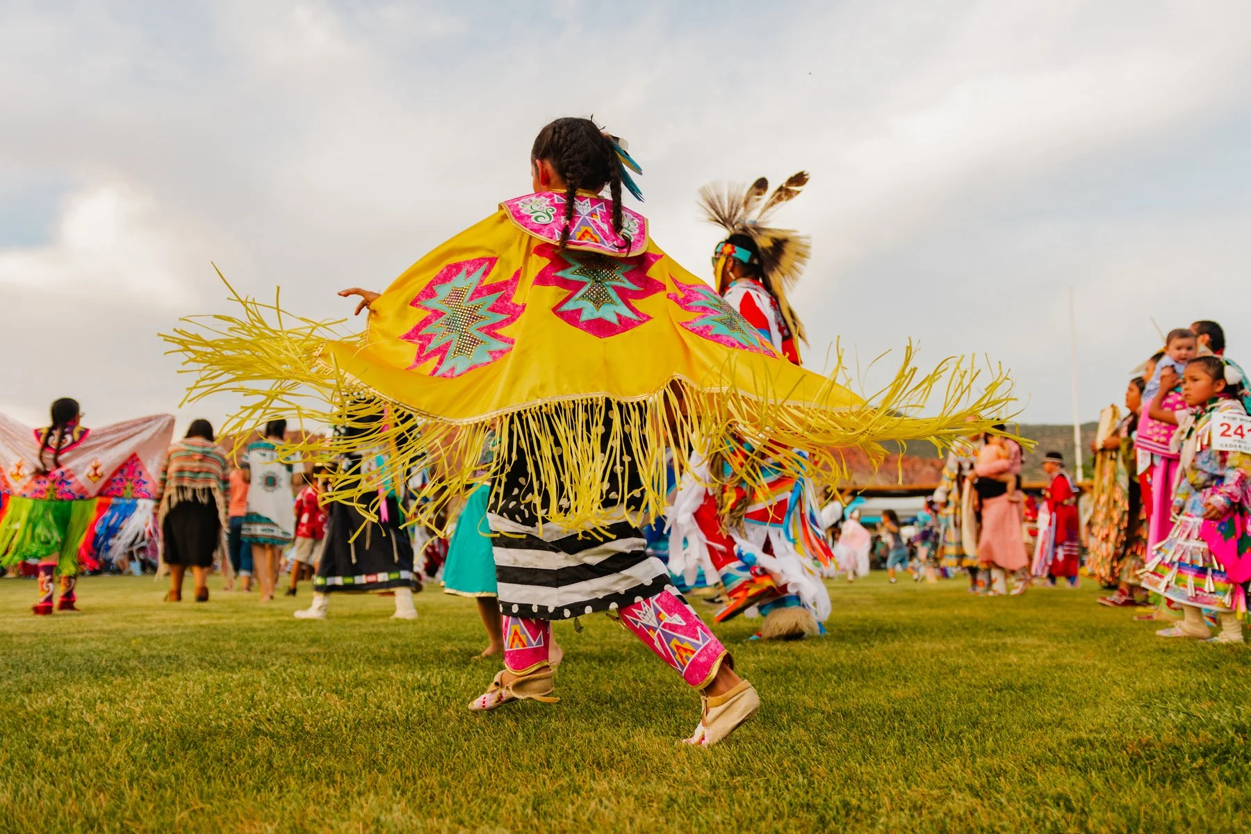 Utah travel guide | Utah Forever | Places to visit in utah | Glamping | Stargazing | Utah Hotels | Eco travel | eco hotel | landscape hotel | nature hotel | nature destination | room and wild | Paiute Restoration