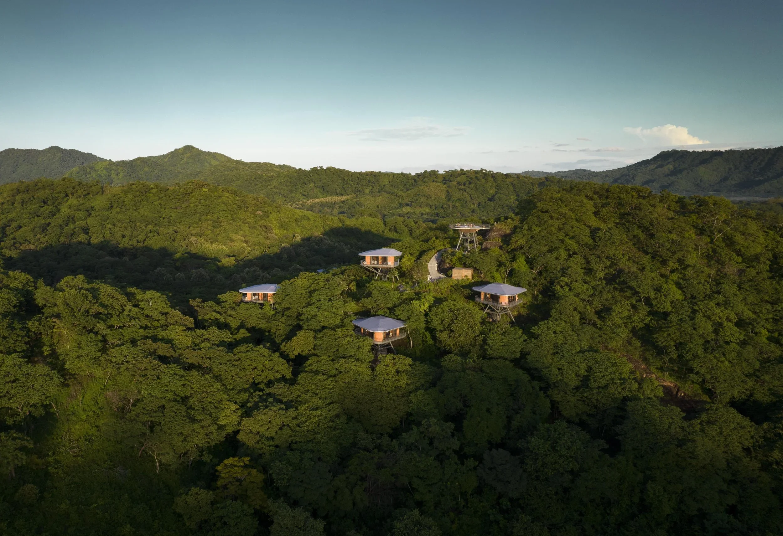 Eco travel | eco hotel | adventure hotel | landscape hotel | nature hotel | nature destination | room and wild | costa rica luxury Hotel | Suitree Experience Hotel