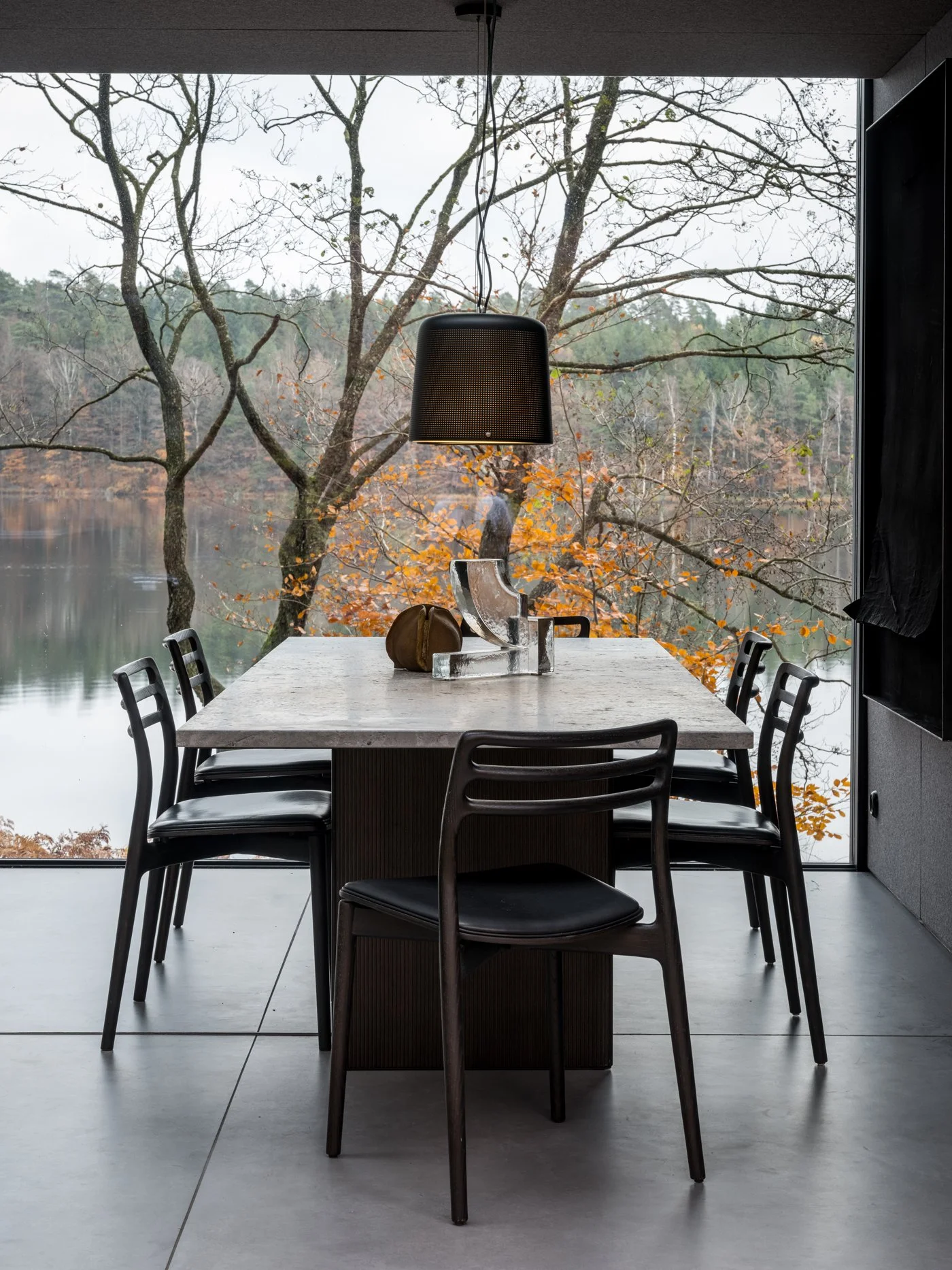 Fall Foliage | Sweden hotel | Eco travel | eco hotel | Slow travel | landscape hotel | nature hotel | nature destination | room and wild | Vipp Shelter