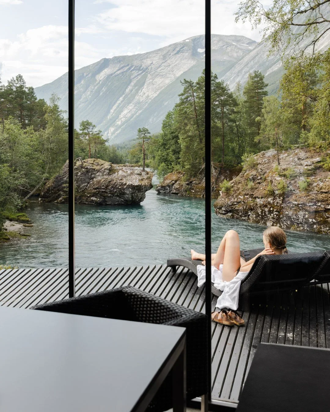 Norway hotel | adventure hotel | Eco travel | eco hotel | landscape hotel | nature hotel | nature destination | room and wild | Juvet Landscape Hotel