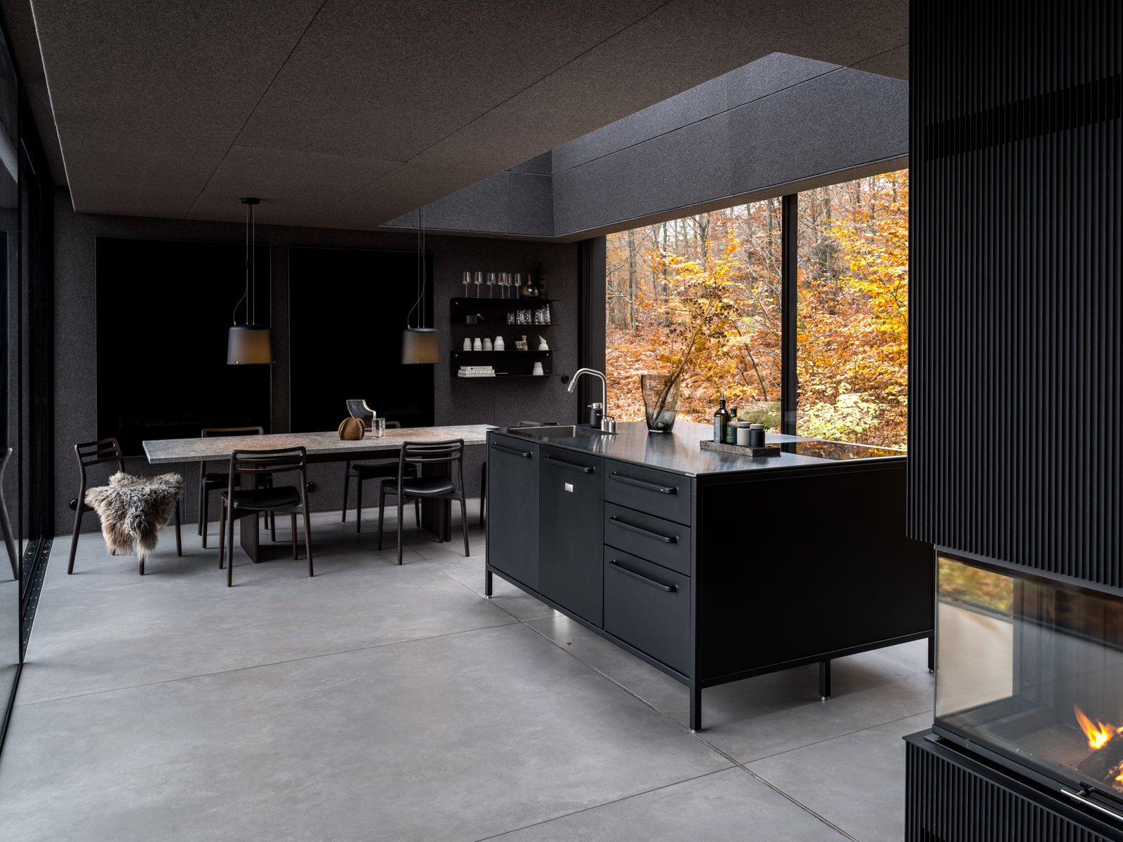 Fall Foliage | Sweden hotel | Eco travel | eco hotel | Slow travel | landscape hotel | nature hotel | nature destination | room and wild | Vipp Shelter
