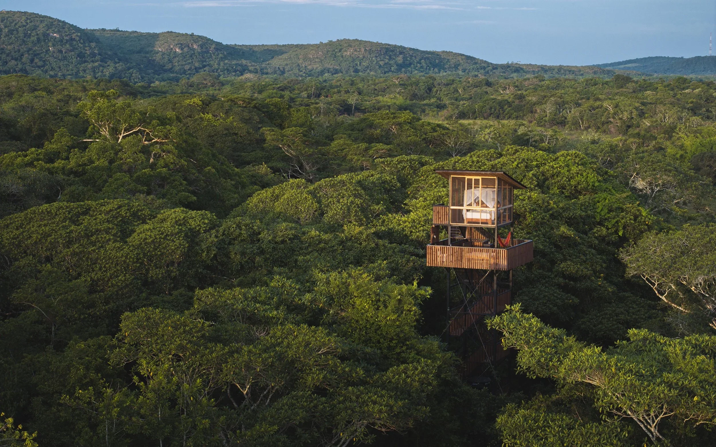 wellness hotel | self care | Caño Cristales | Colombia hotel | mindfulness | colour theory | colour psychology | Eco travel | eco hotel | landscape hotel | nature hotel | nature destination | room and wild | luxury hotel | La Manigua Lodge