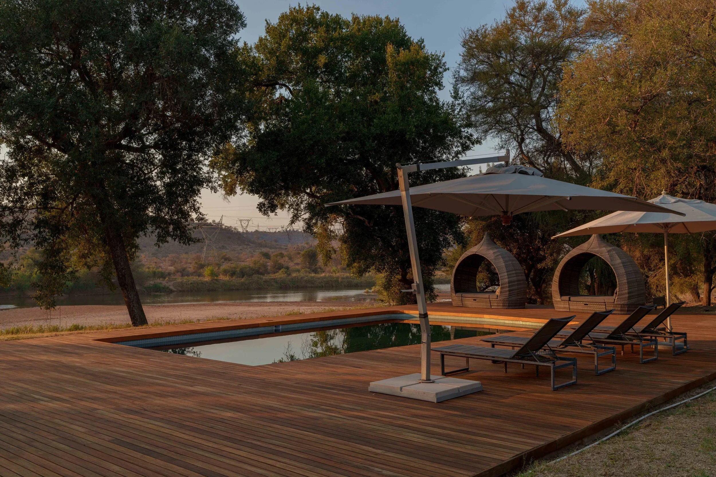 Eco travel | eco hotel | safari hotel | landscape hotel | nature hotel | nature destination | room and wild |  | wellness hotels | South Africa Hotel | Sashwa River of Stars