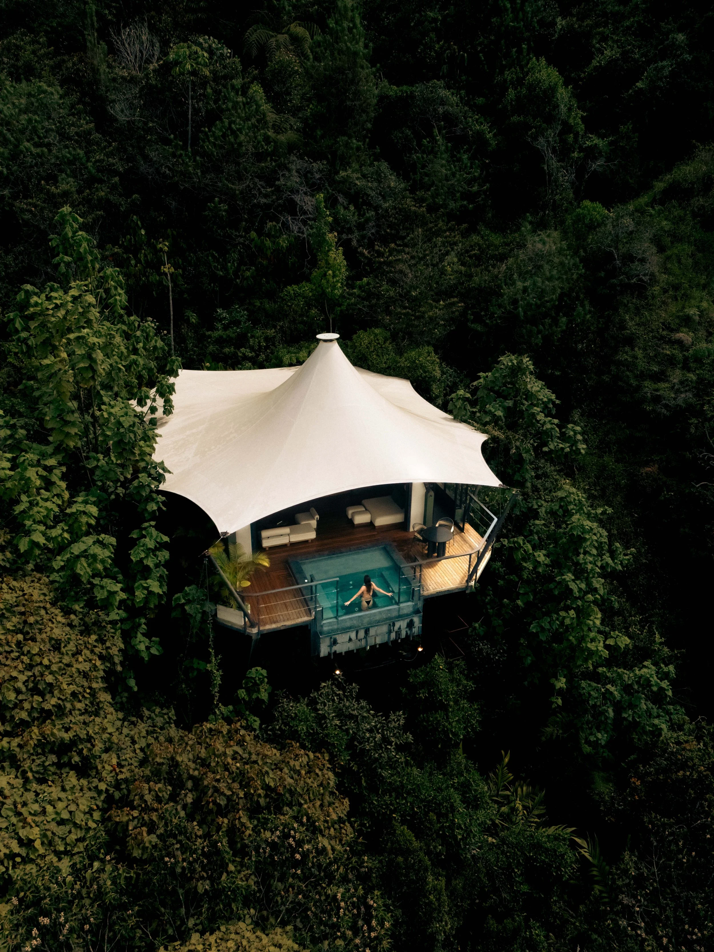 Colombia Hotels | adventure travel | Eco travel | eco hotel |  landscape hotel | nature hotel | nature destination | room and wild | La Macarena | Guatape | Bosco