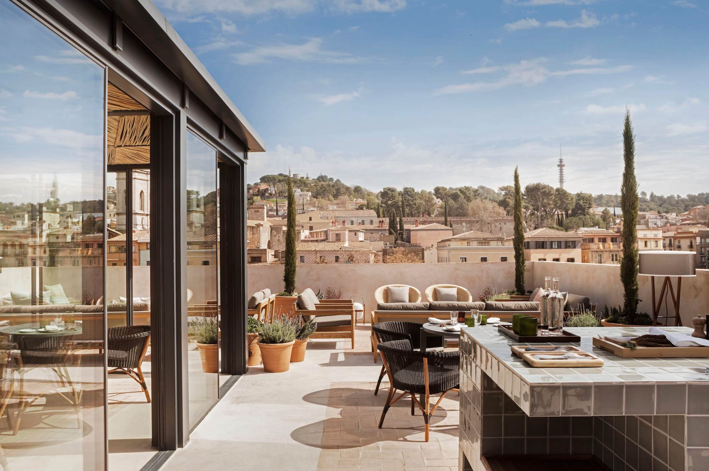 Spain Hotel | Girona | Jordi Roca | Eco travel | eco hotel | adventure hotel | landscape hotel | nature hotel | nature destination | room and wild | cacao | experiential travel | Casa Cacao