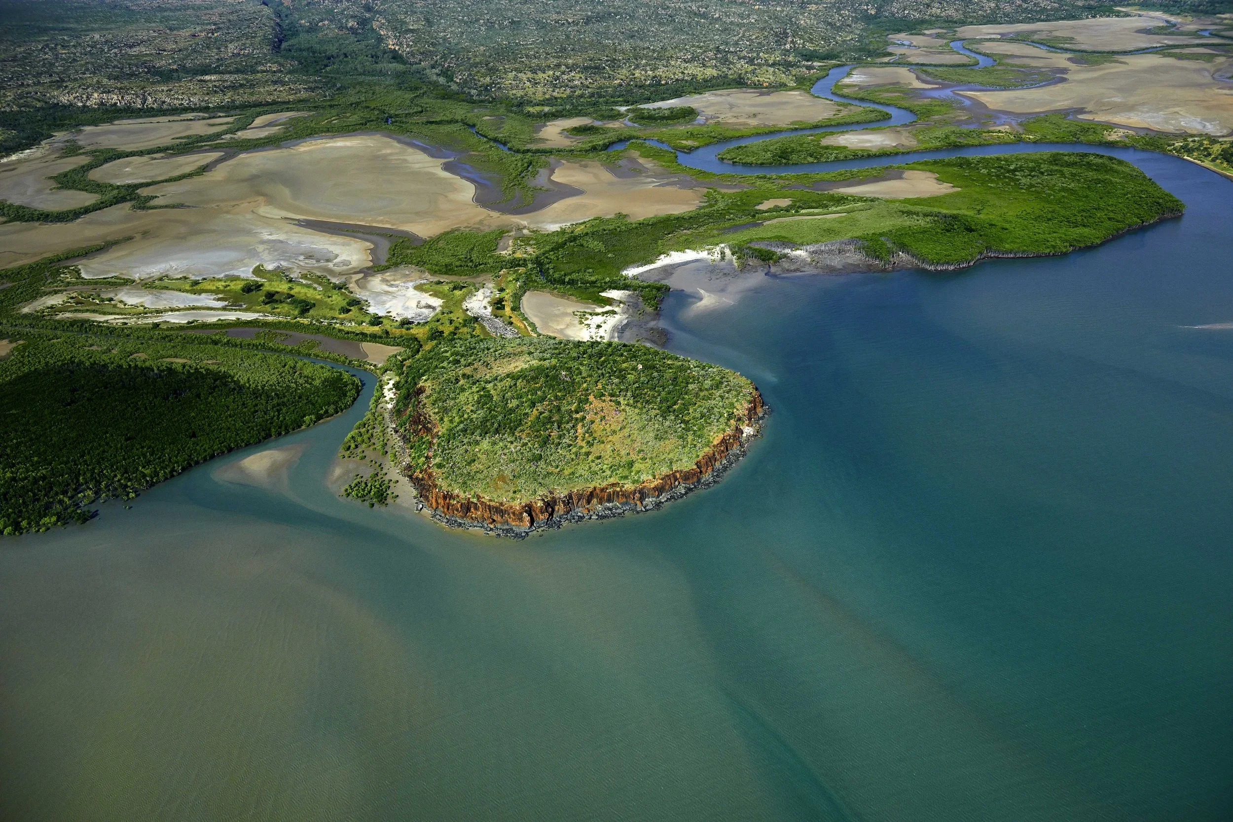 Australia Hotels | Kimberley Coast |  Slow Living | Sand Dunes | Destination Wedding | Nature Hotels | Eco travel | eco luxury | nature destination | Landscape Hotels  | Berkeley River Lodge