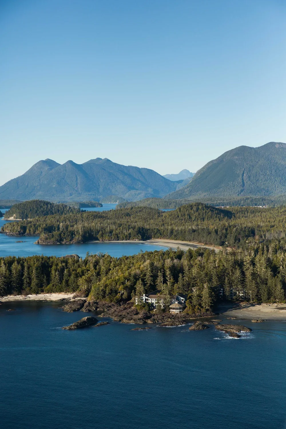 Canada Hotels | Tofino Hotels | nature destination | Landscape Hotels | Nature Hotels | Room and Wild | Charles Mcdiarmid | The Wickaninnish Inn