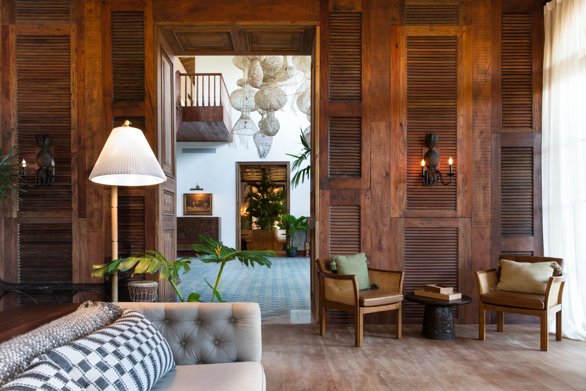 Belize Hotel | Eco travel | eco hotel | adventure hotel | landscape hotel | nature hotel | nature destination | room and wild | cacao | experiential travel | Itz'ana