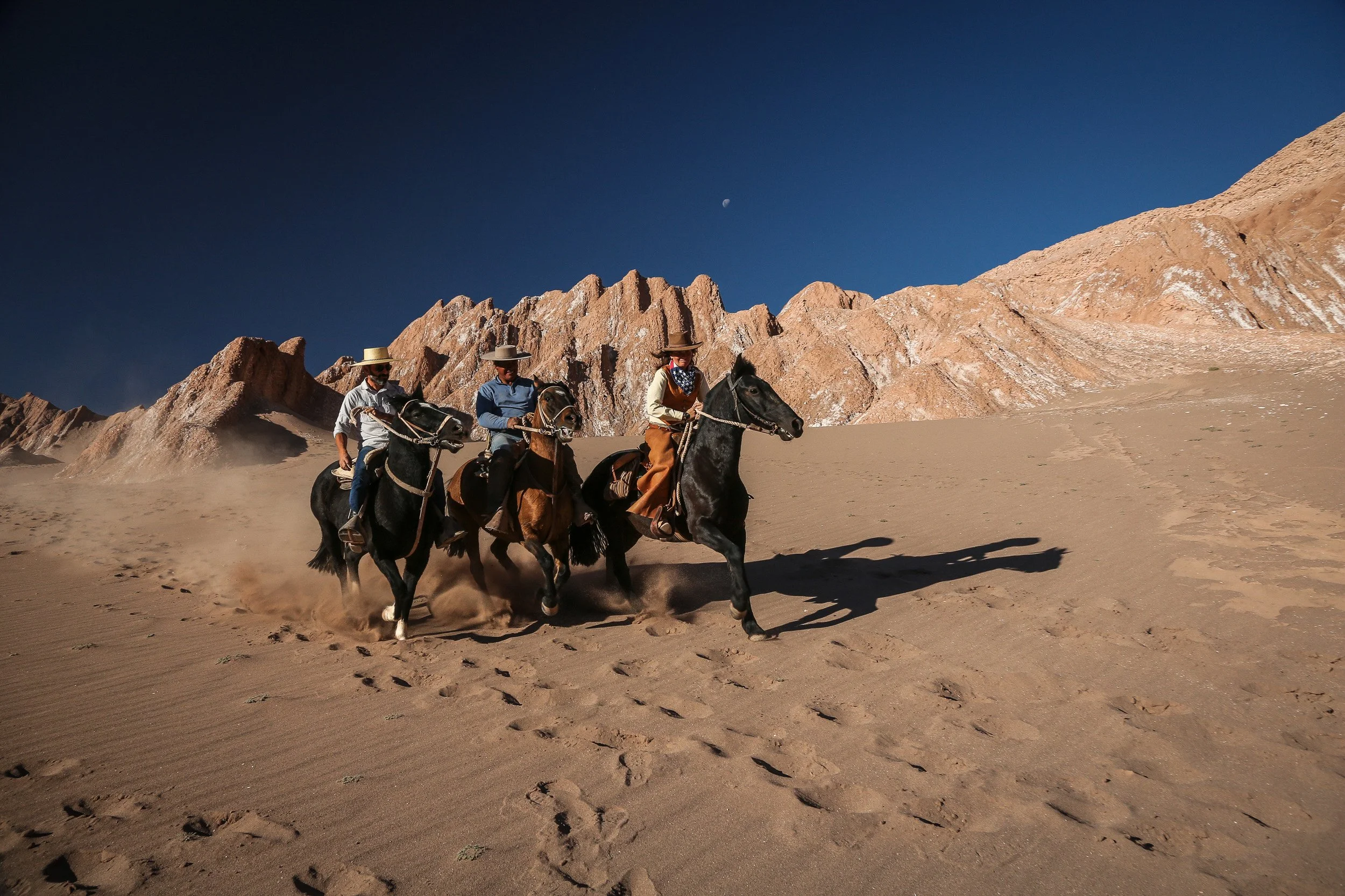 Adventure Travel | Horseback riding | equestrian travel | Slow travel | Eco travel | eco hotel  | landscape hotel | nature hotel | nature destination | room and wild | Chile luxury Hotel | Patagonia | Awasi Atacama
