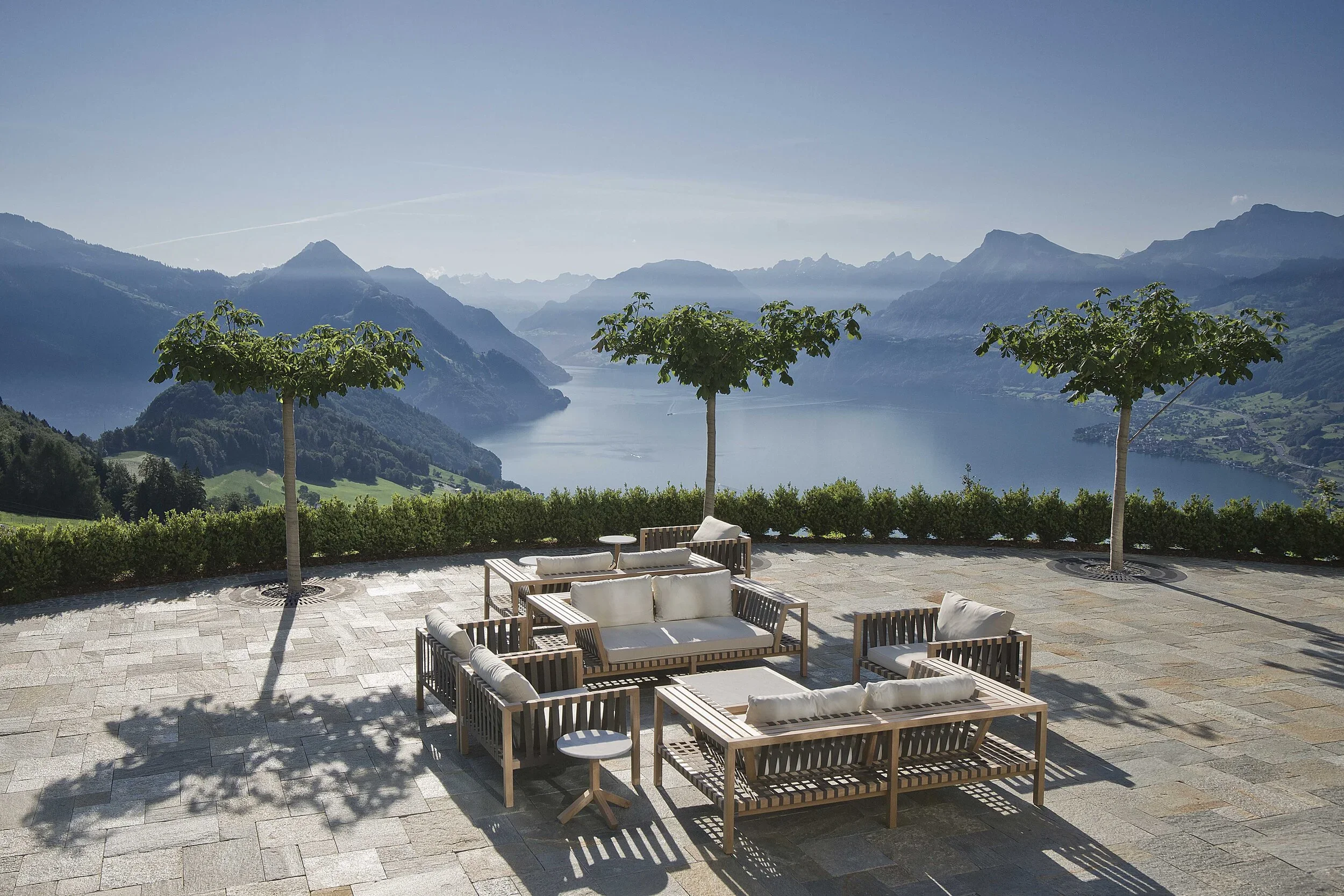 Hotel-Villa-Honegg_Terrace_DSC5523.webp