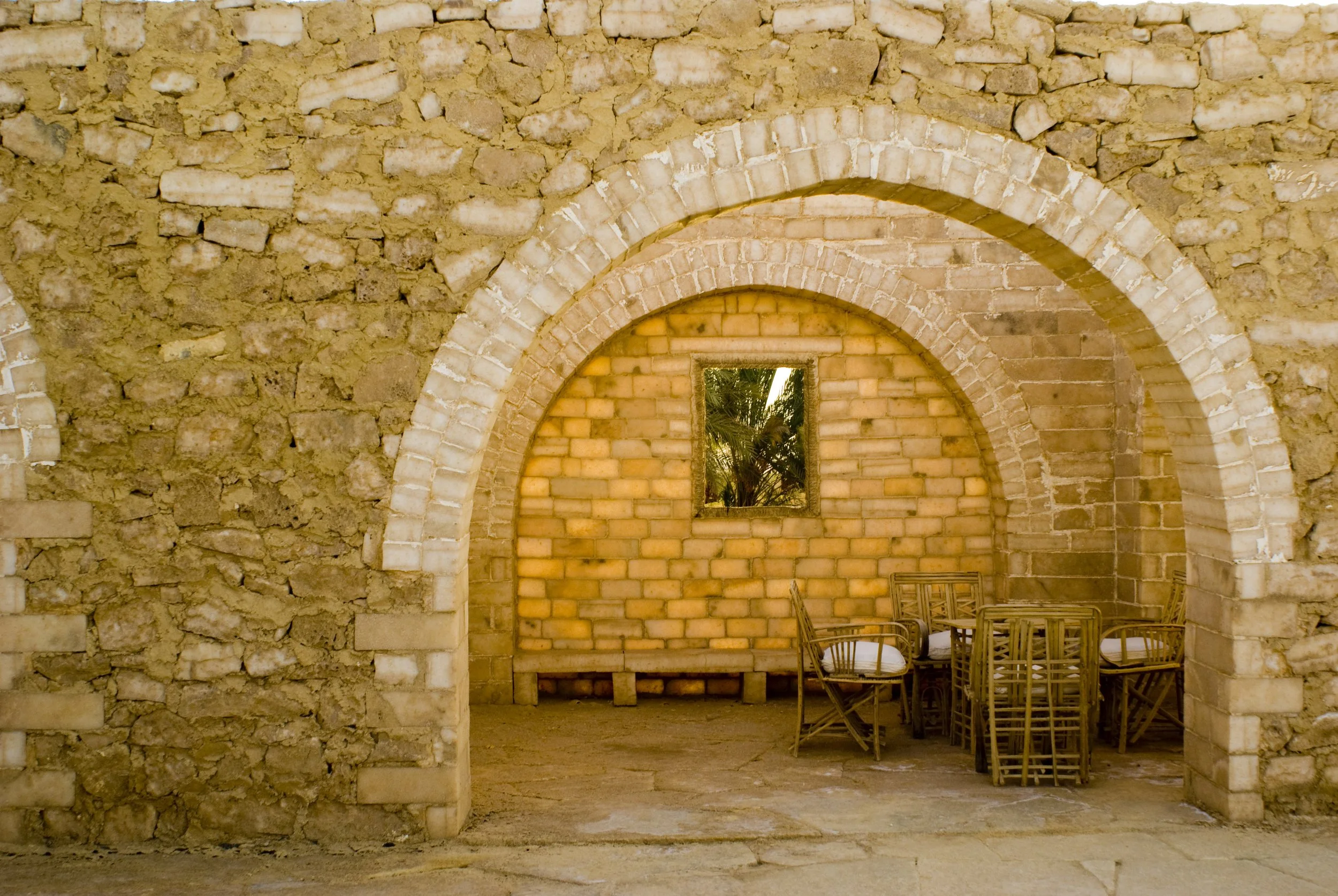 Vernacular architecture | Sustainable hospitality | Heritage hotels | Eco travel | eco hotel | landscape hotel | nature hotel | nature destination | room and wild | Egypt luxury Hotel | Adrere Amellal