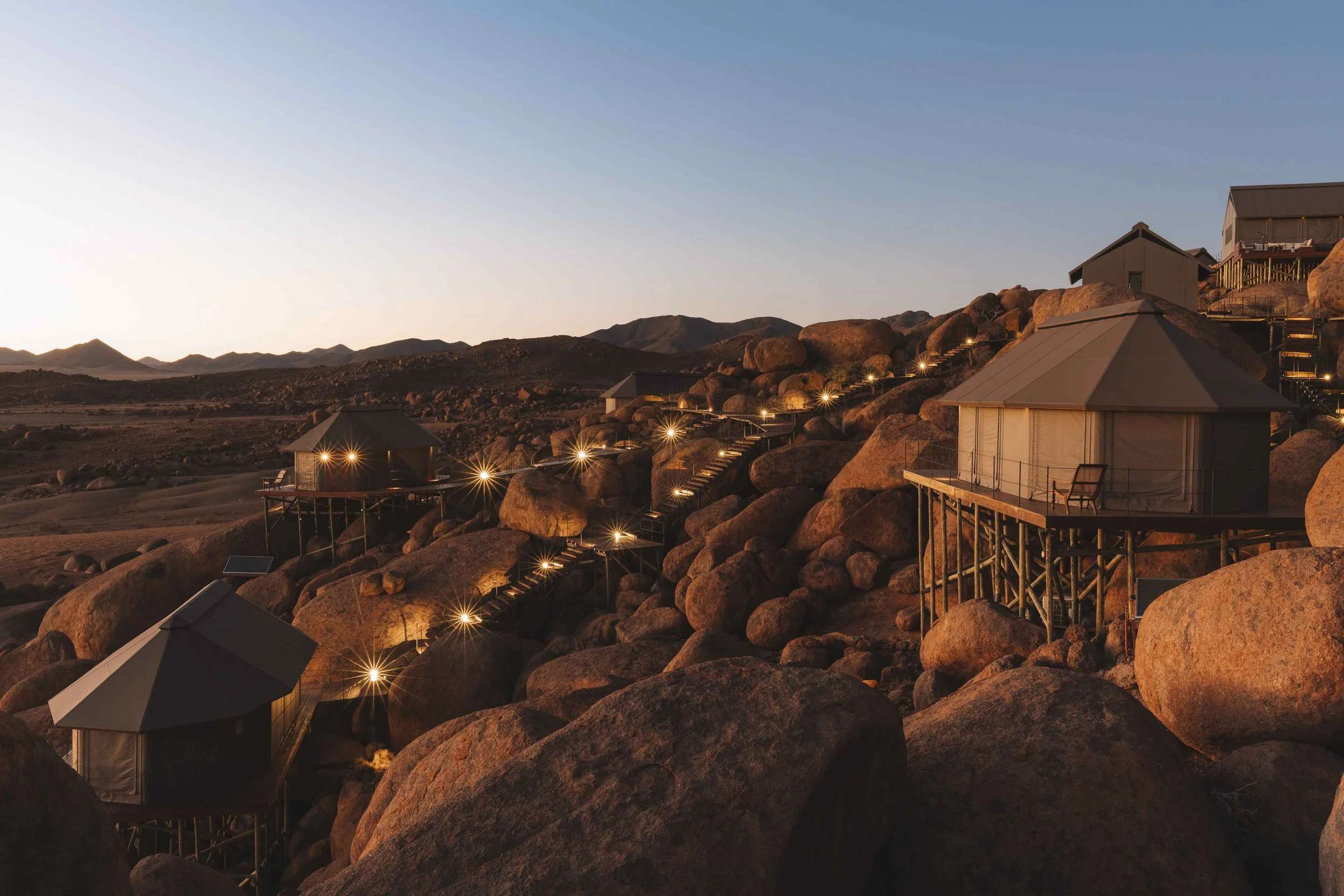 Adventure Travel | Wildlife Photography | landscape Photography | Slow travel | Eco travel | eco hotel  | landscape hotel | nature hotel | nature destination | room and wild | Namibia luxury Hotel | Namib Desert | Zannier Sonop Hotel