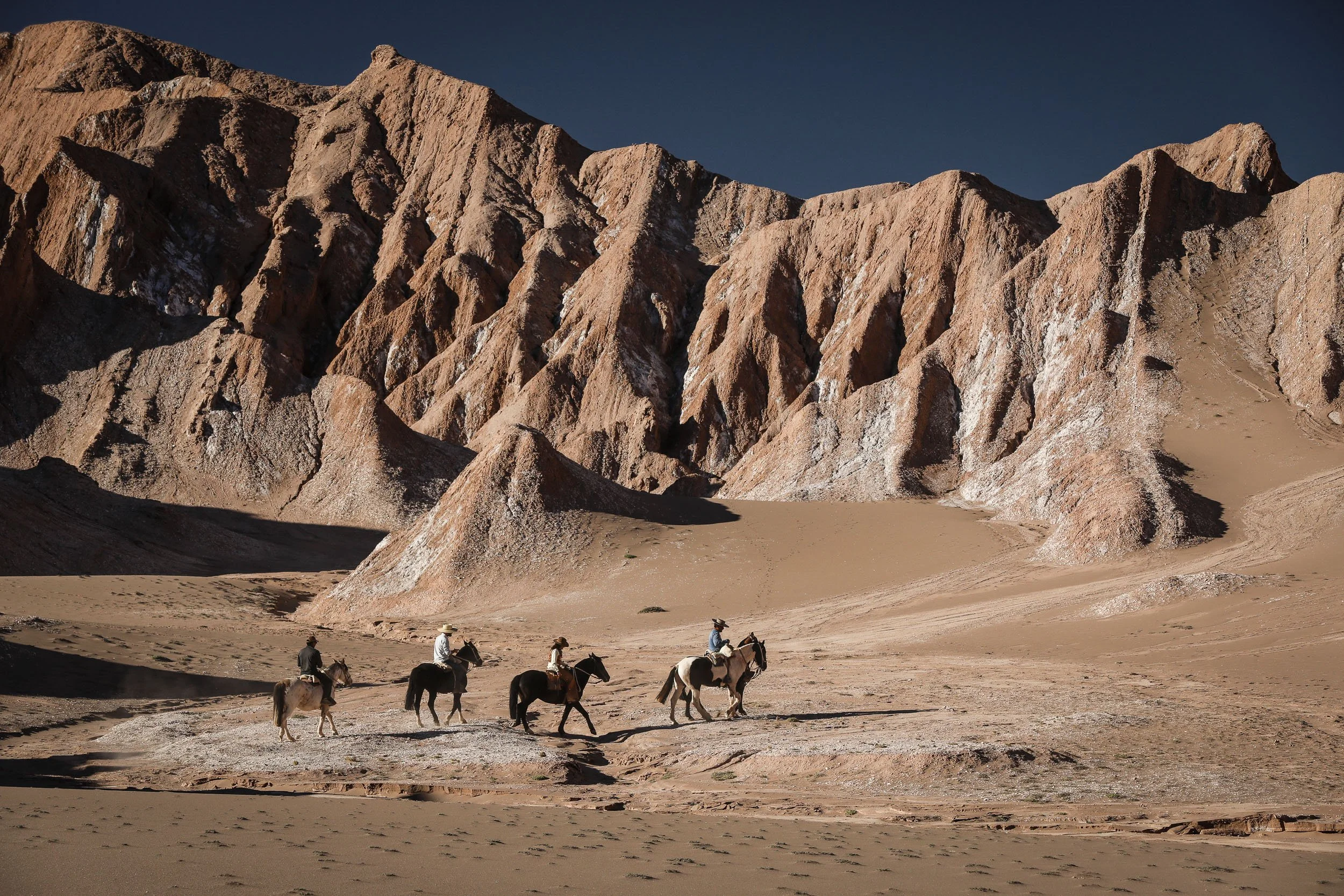Adventure Travel | Horseback riding | equestrian travel | Slow travel | Eco travel | eco hotel  | landscape hotel | nature hotel | nature destination | room and wild | Chile luxury Hotel | Patagonia | Awasi Atacama