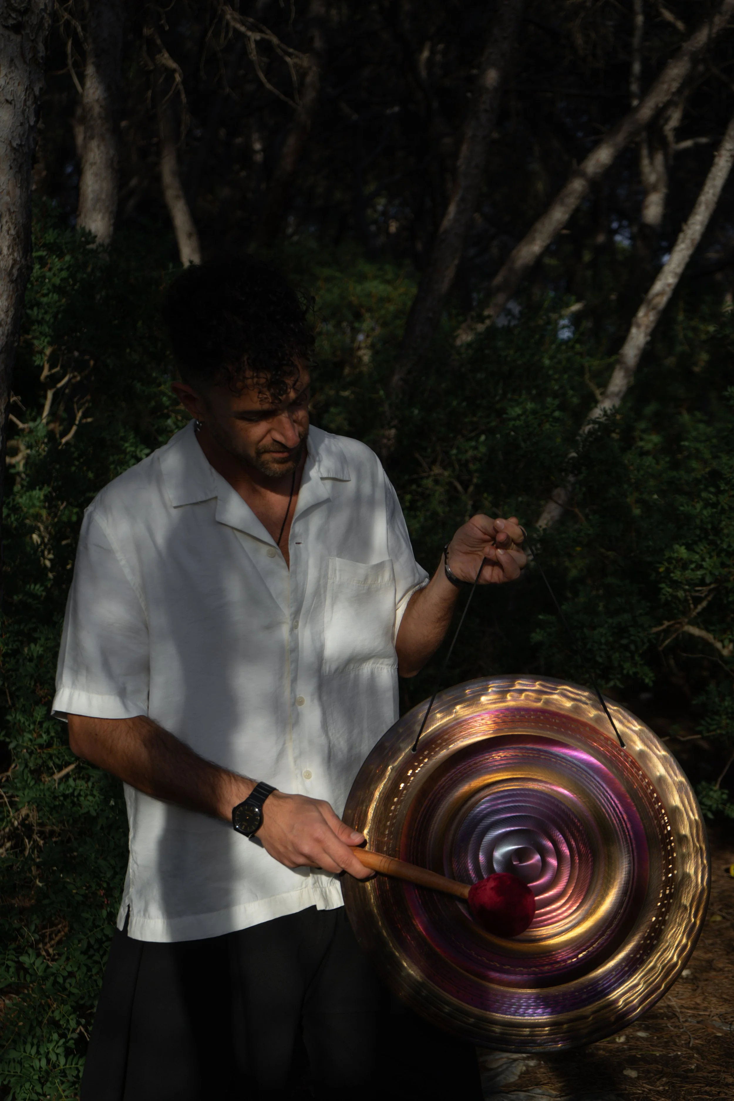 Fabio Florido | sound healing | vibroacoustic therapy | sound therapy | wellness | mindfullness | sound bath | Eco travel | eco hotel | Slow travel | landscape hotel | nature hotel | nature destination | room and wild naturals
