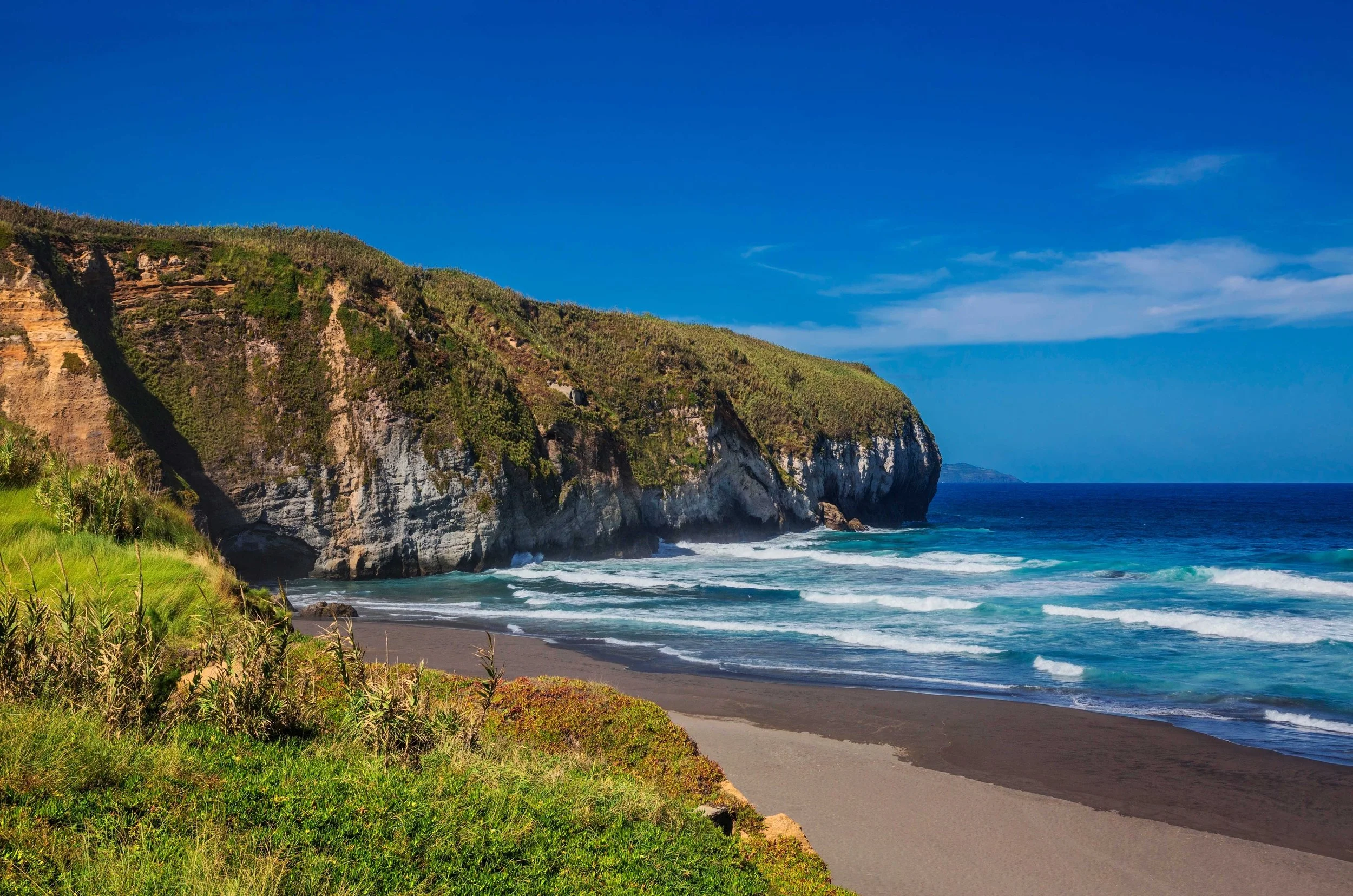 Wellness Travel | Active Travellers | Movement | surf hotel | Yoga Hotel | Eco travel | eco hotel | landscape hotel | nature hotel | nature destination | room and wild | azores boutique Hotel  | Santa Barbara Eco Beach Resort