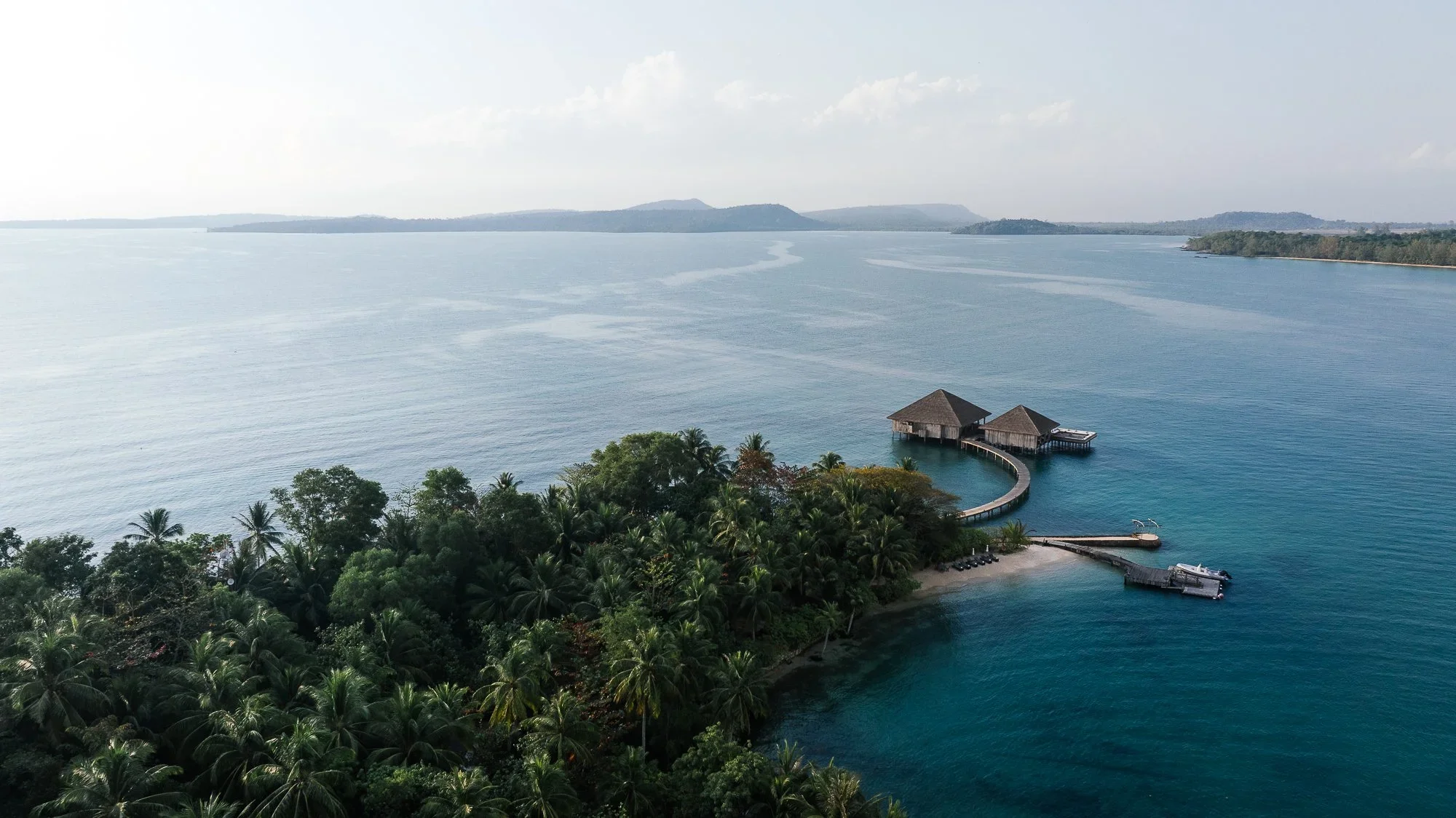 Eco travel | eco hotel | adventure hotel | landscape hotel | nature hotel | nature destination | room and wild | Private Island hotels | Cambodia luxury Hotel | Song Saa Private Island