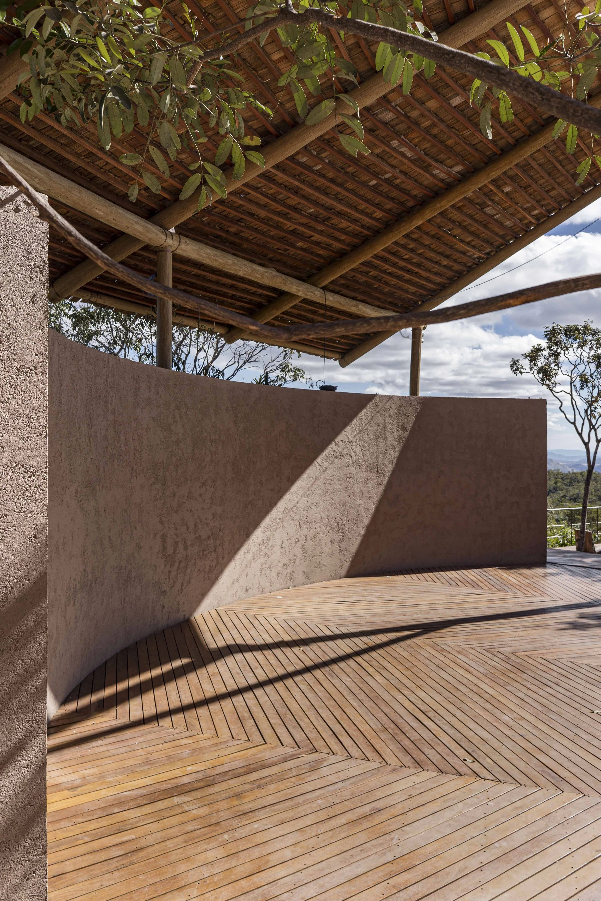 Organic Architecture | Eco travel | eco hotel | landscape hotel | nature hotel | nature destination | room and wild | Chapada dos Veadeiros | Brazil Hotel | Experiential travel | Alan Chu | Mirante de São Jorge