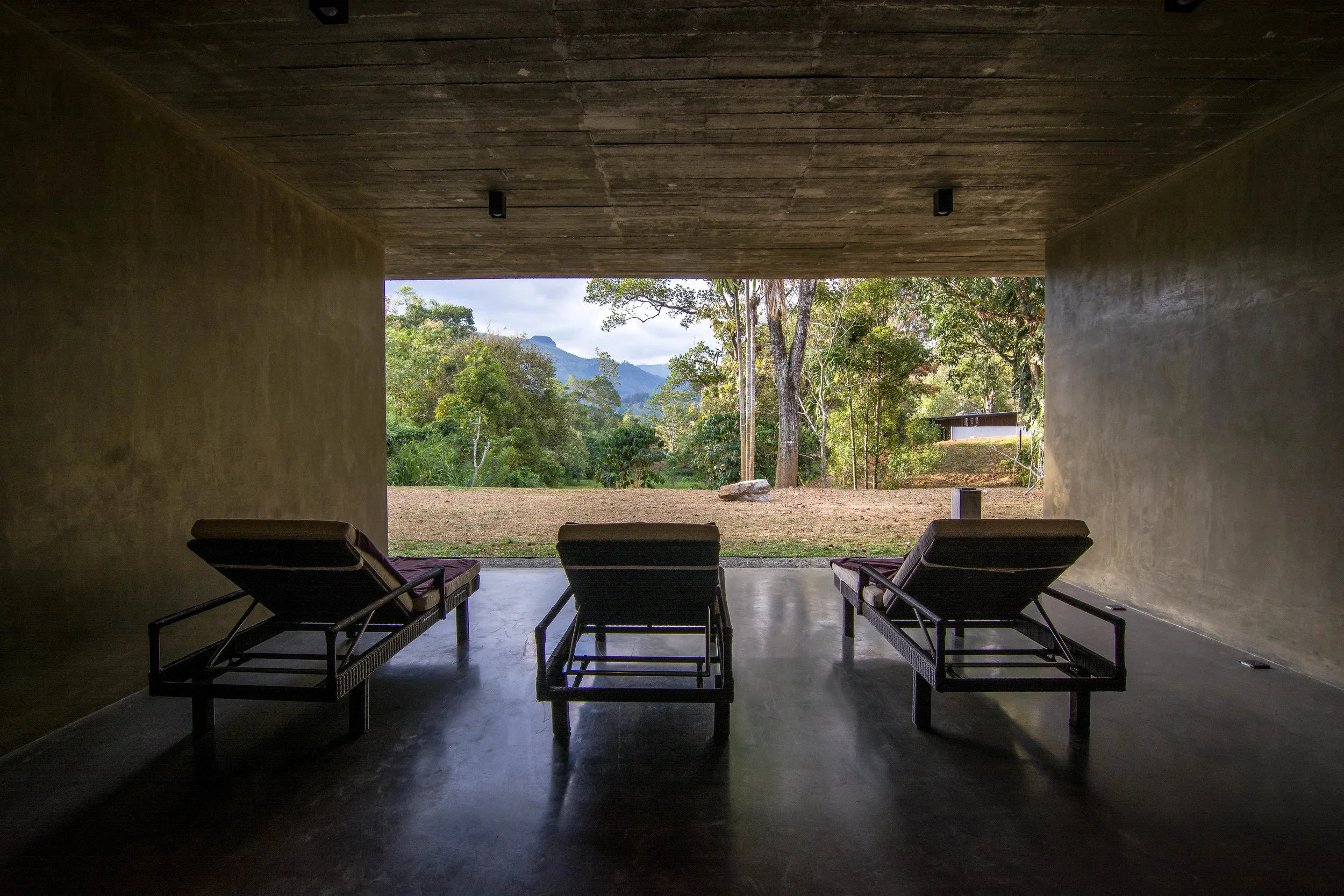 Sri Lanka Hotels | Quiet Luxury  | wellness travel | mindfulness | Eco travel | eco hotel | Slow travel | landscape hotel | nature hotel | nature destination | room and wild | hotel design | Santani Wellness Resort