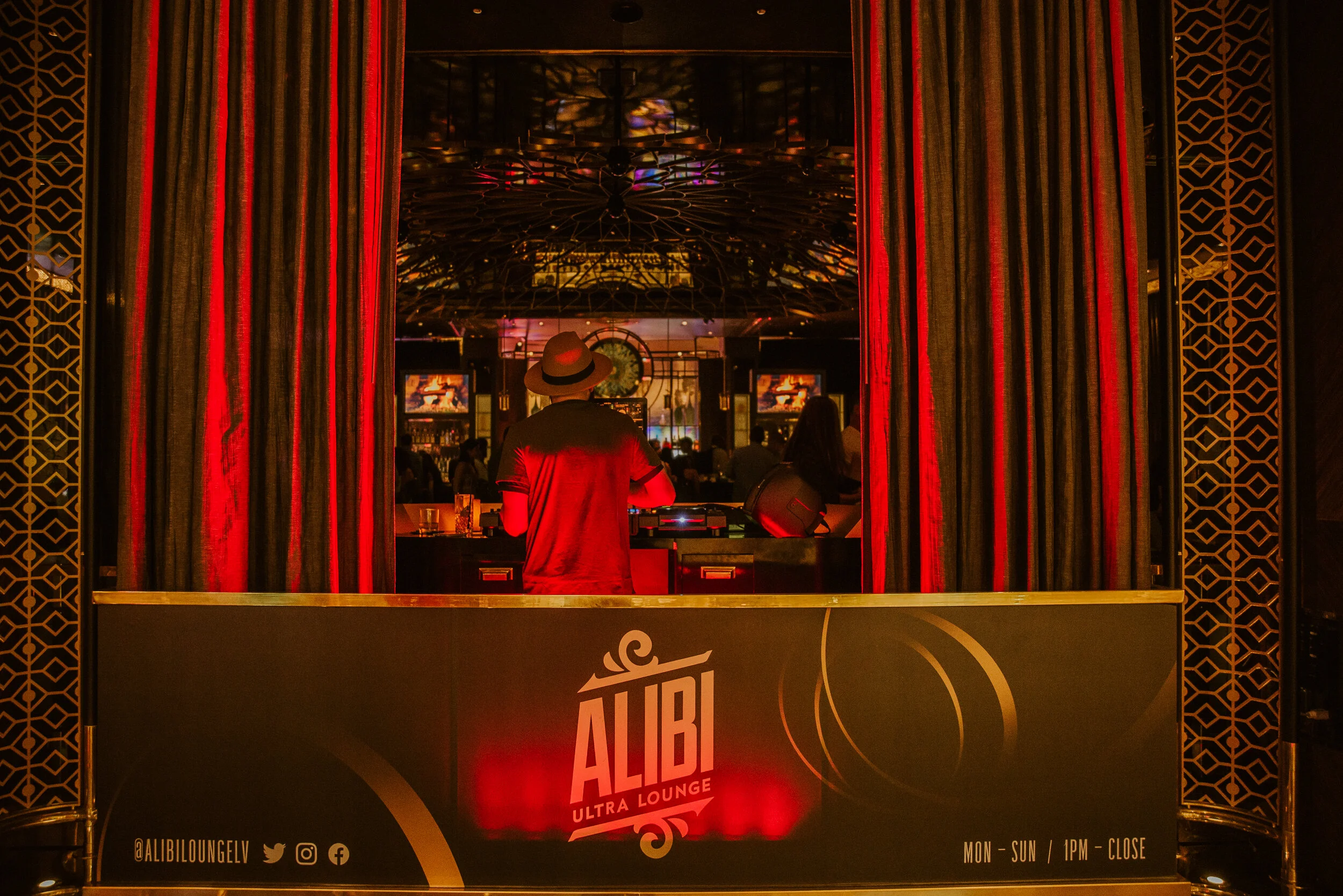 ALIBI-45.jpg