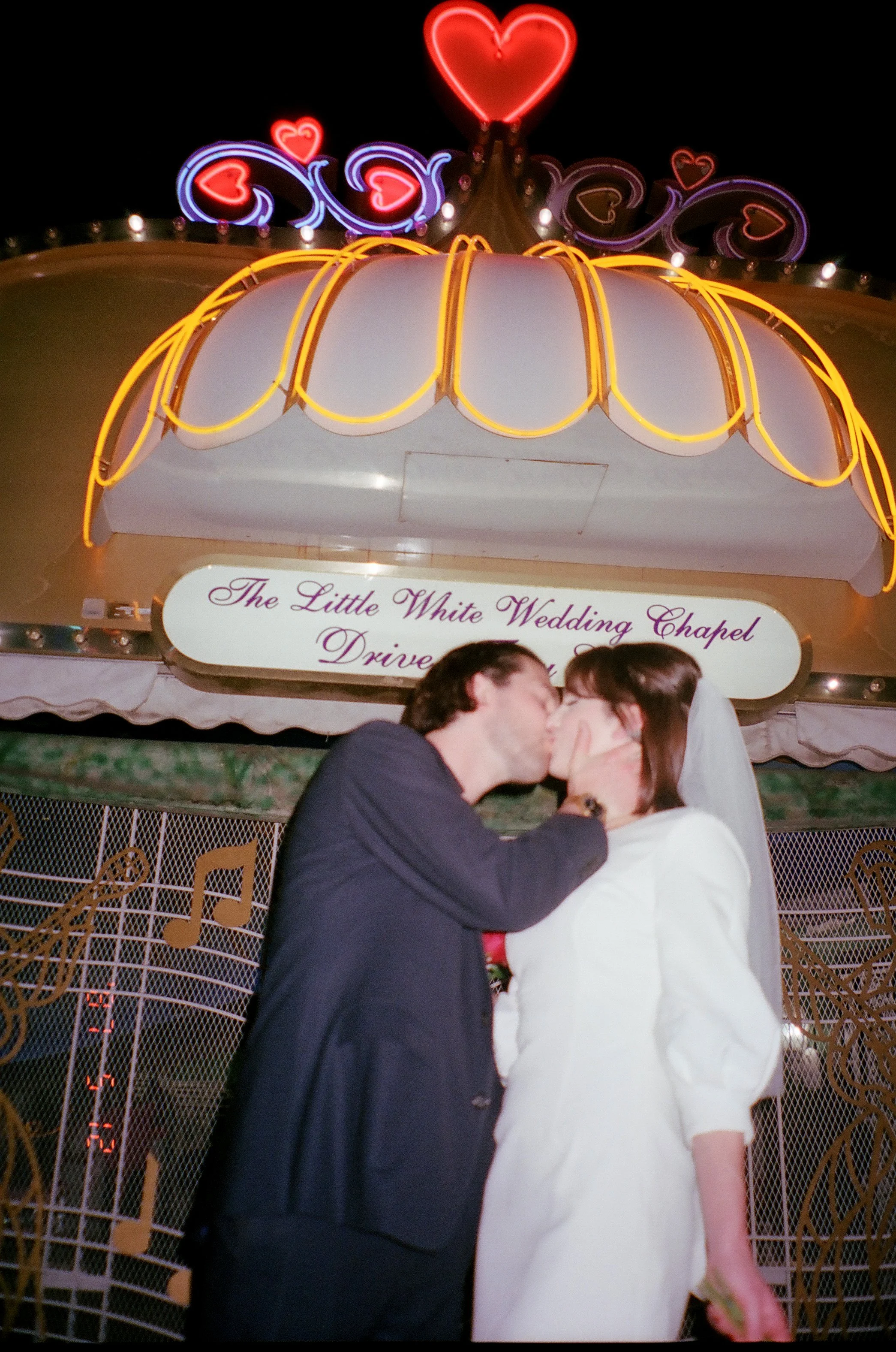 ADAM+STEPH-P40015.JPG