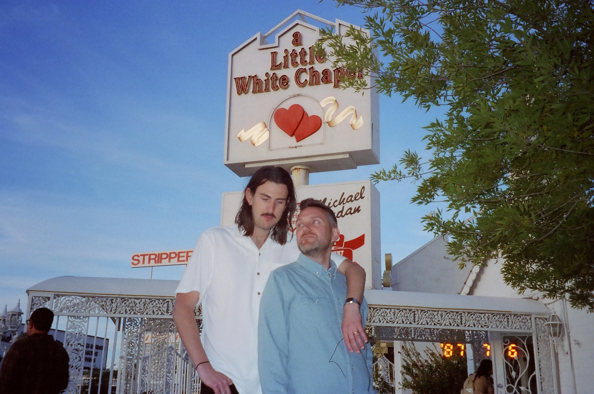 RUSS+JONNO-CINEMA800.6.JPG