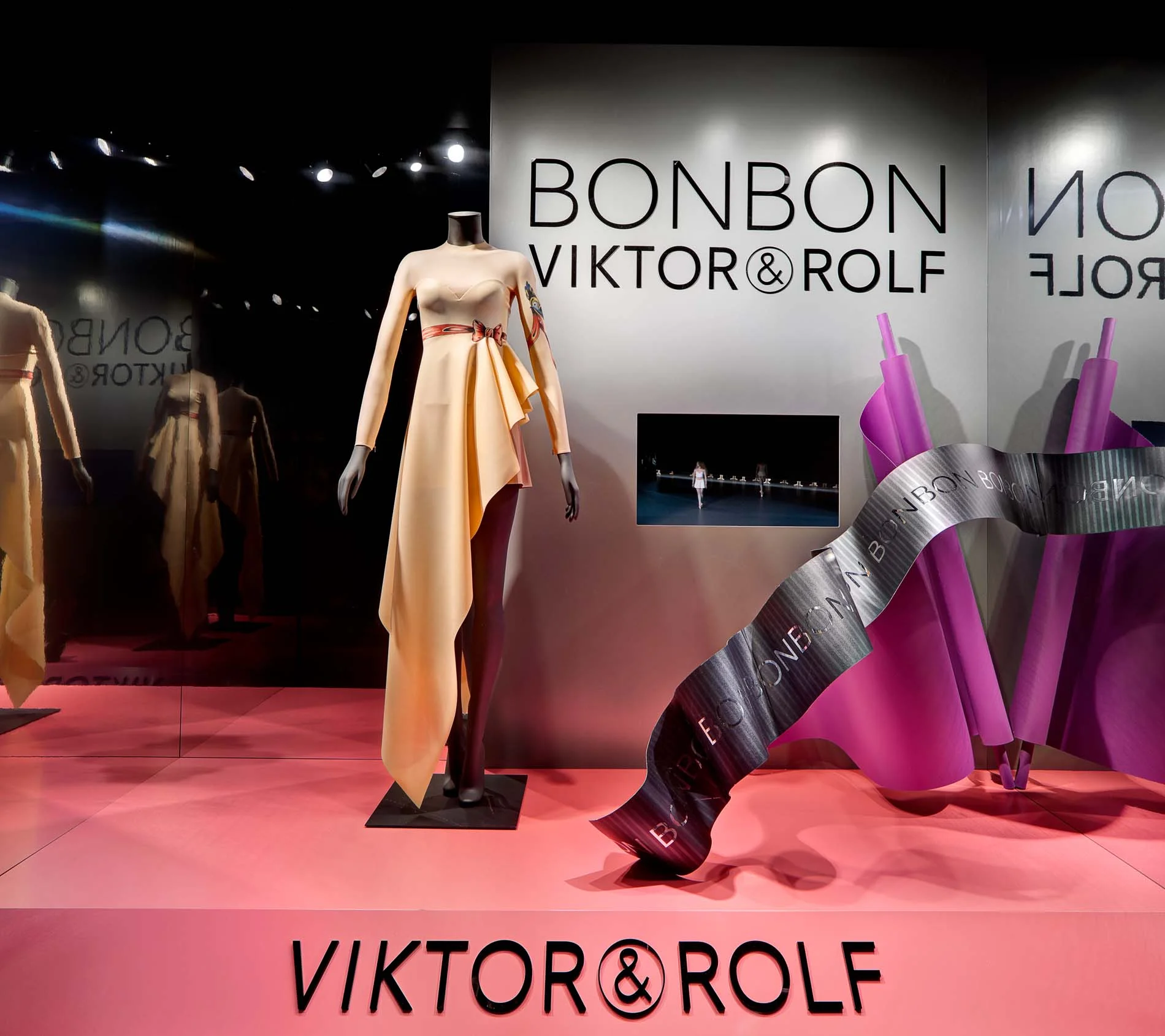 BONBON_WINDOWS_SAKS_003 copy.jpg