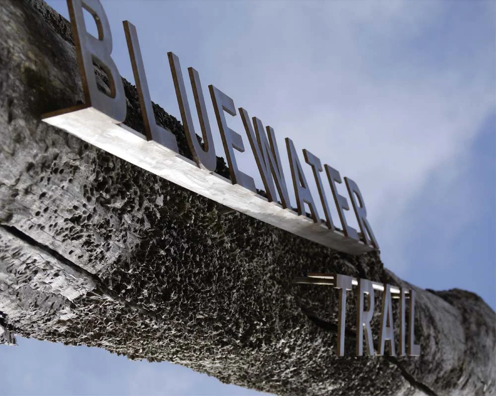 Trail signage utilising salvaged wharf timber