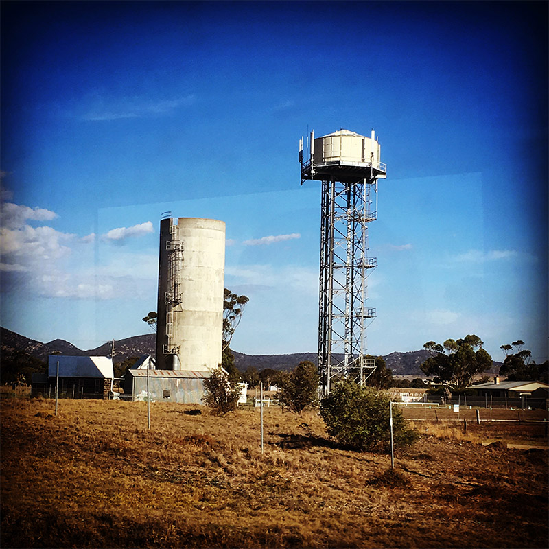 Small towns, agricultural structures.