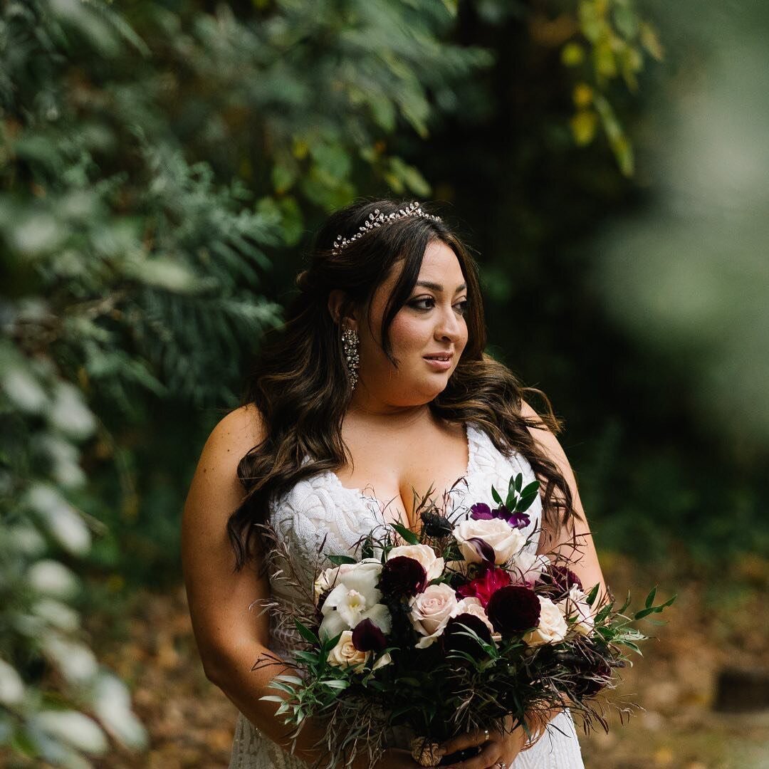 In honor of #intetnationalwomensday 
And #womenshistorymonth 
And that women should be celebrated every day
-
-
-
-
-
-
Love everything about these photos of my Persian / Puertorican bride they perfectly capture her spirit 💥✨📸 lauren Rae photograph