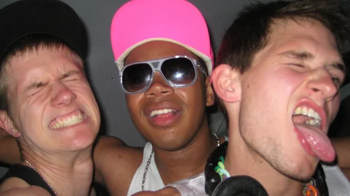 TheCRU0704.jpg
