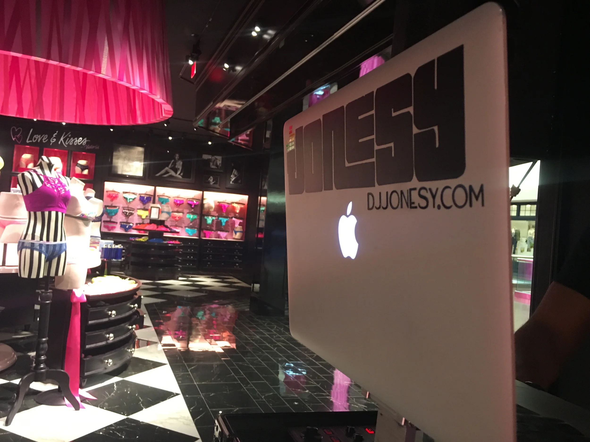 Victoria's Secret @ Westfarms Mall