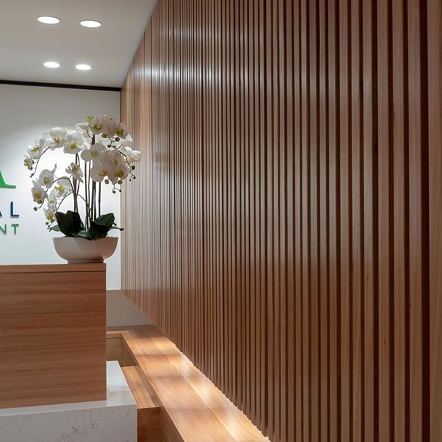 Spectacular timber work at our LA Recruitment Commercial Fitout #brisbane design by @aspectarchitecture 📷 @fatfishphoto ⠀
-⠀
-⠀
-⠀
-⠀
-⠀
#architecture #building #buildings #architexture #design #minimal #architecturelovers #archilovers #architecture