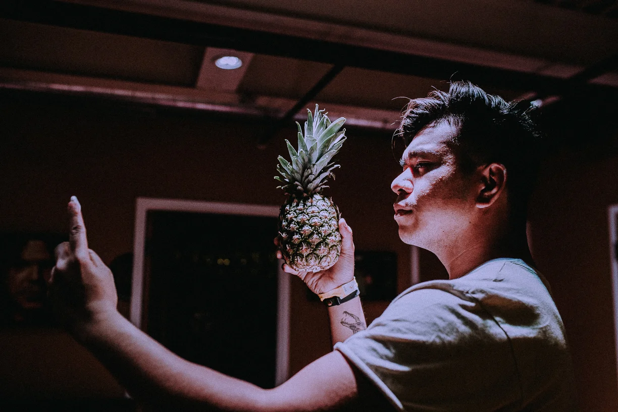 trying to faceswap with a pineapple
