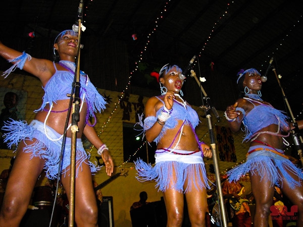The “Wives”, Afrika Shrine, Lagos 2006 (photo by Ezra Gale)