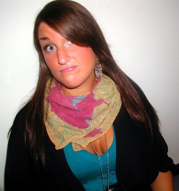 When I was 20 I was sober, working at a tanning salon in Chicago, and VERY passionate about scarves #tbt