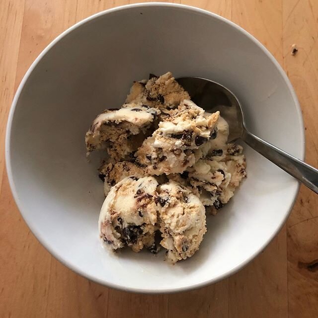 Chocolate chip Pop Tart ice cream was a massive success. Tasted like an ice cream sandwich 10/10 I&rsquo;m brilliant😻 Excited to post the recap and hang out this Friday at 5 on Twitch😘 Also, Black Lives Matter.
