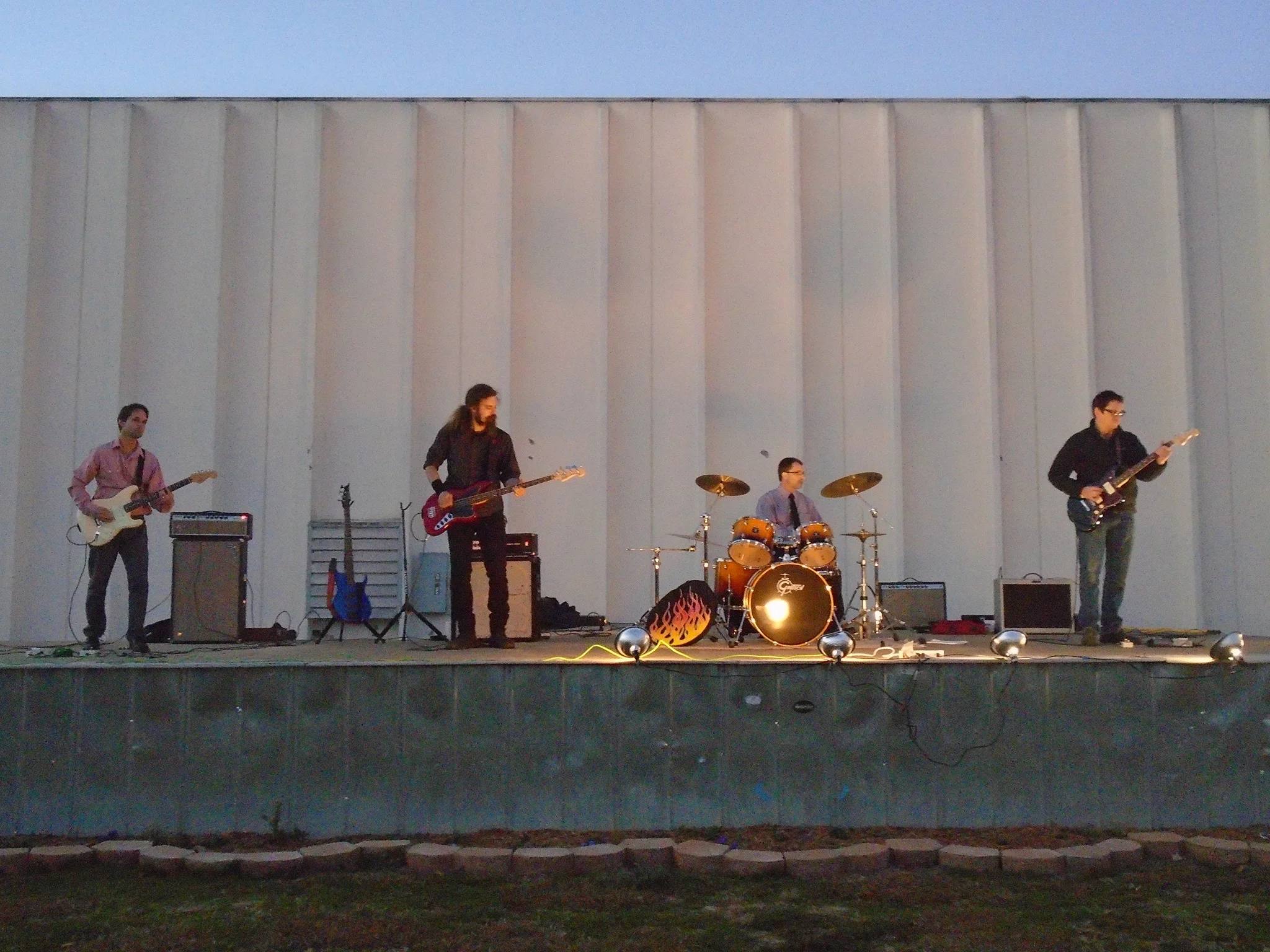 The Flamethrowers Surf Band - Hull St. Stage