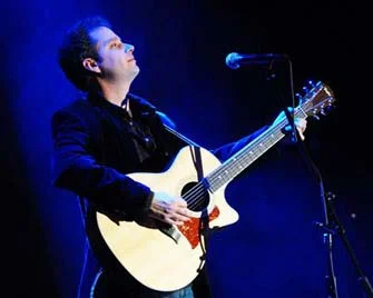 Lona - Hull St. Stage