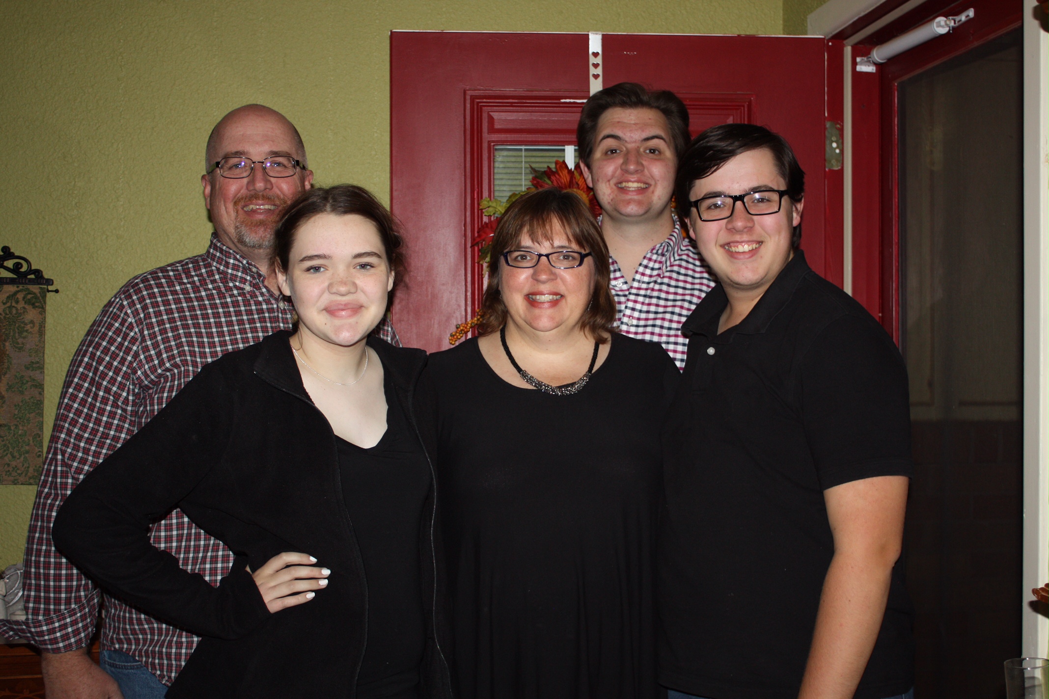 John & Linda, with children Thomas, Daniel, & Hannah