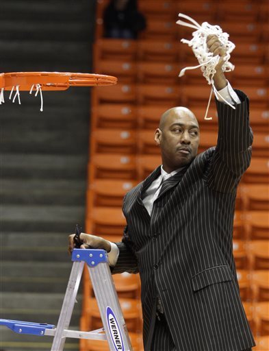 Danny Manning lead his Kansas squad to a National Championship in 1988, also being named Most Outstanding Player. Now he will try to lead his young Tulsa squad to the promise land as a coach. (Victor Calzada/AP)