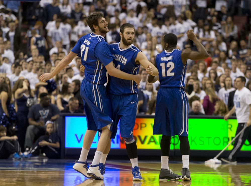 All 5 of the Blue Jays' starters are shooting at 40% from the 3pt line. ( Mitchell Leff/Getty Images)