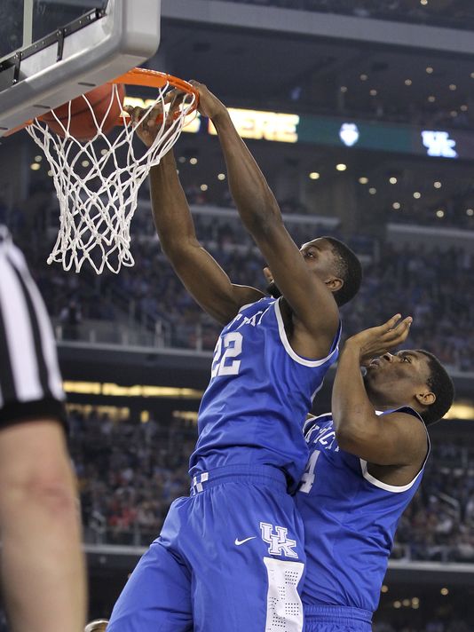 Alex Poythress in the last 2 games has elevated his draft stock with freaky athleticism. ( Sam Upshaw Jr.; The Courier-Journal)